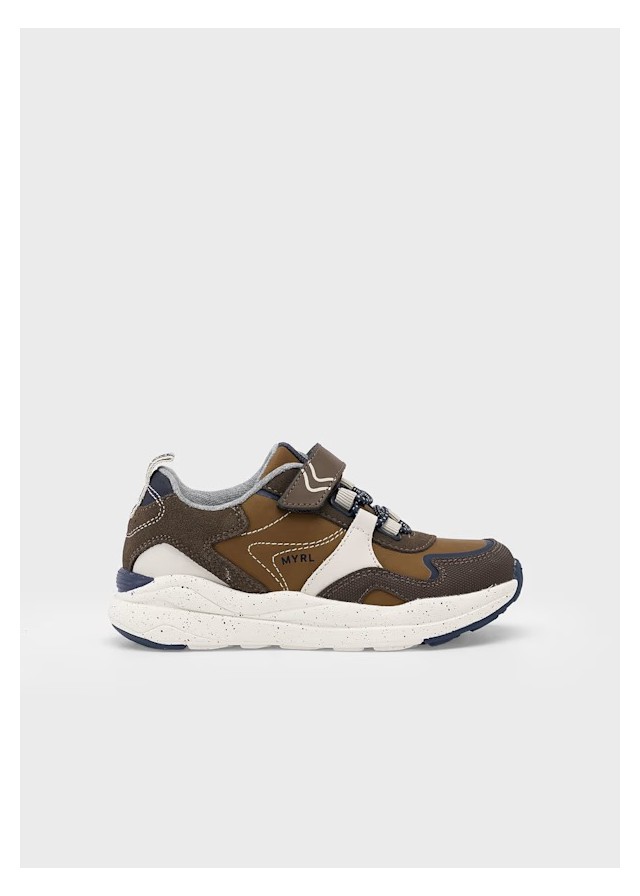 Кросівки Mayoral