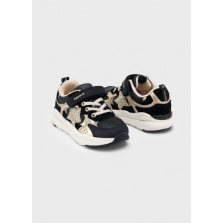 Кросівки Mayoral