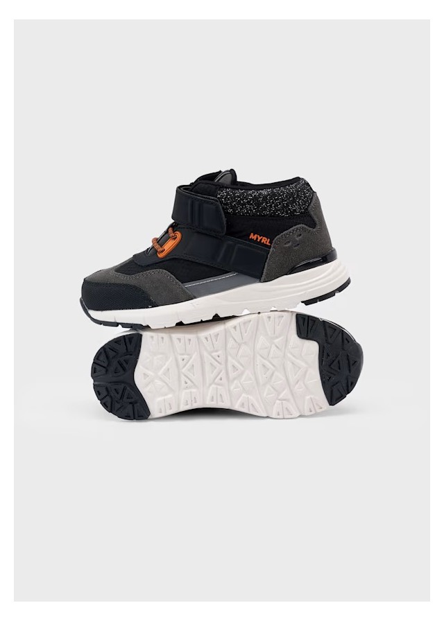 Черевики на липучці Mayoral