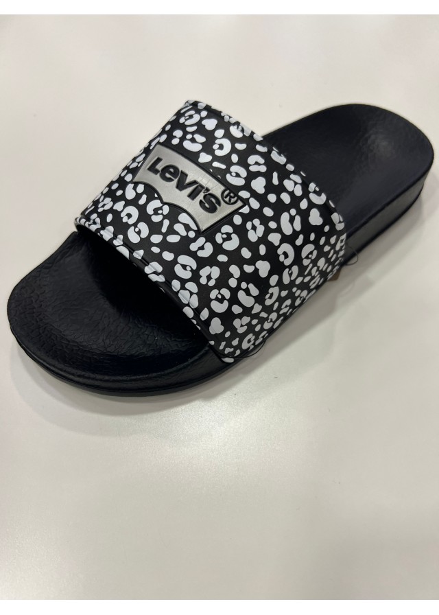 Шльопанці Levis